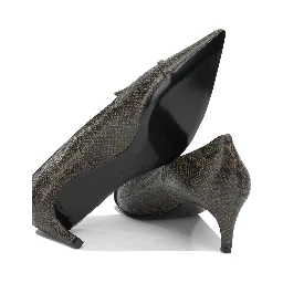 Heeled shoes