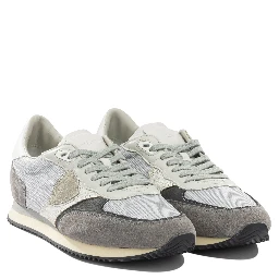 Sneakers & Slip-On