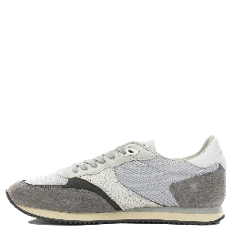 Sneakers & Slip-On