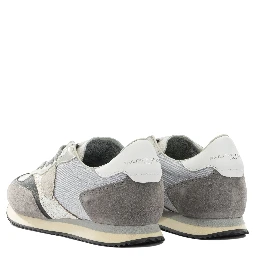 Sneakers & Slip-On