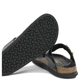 "Gizeh Droplet Buckle" low sandals