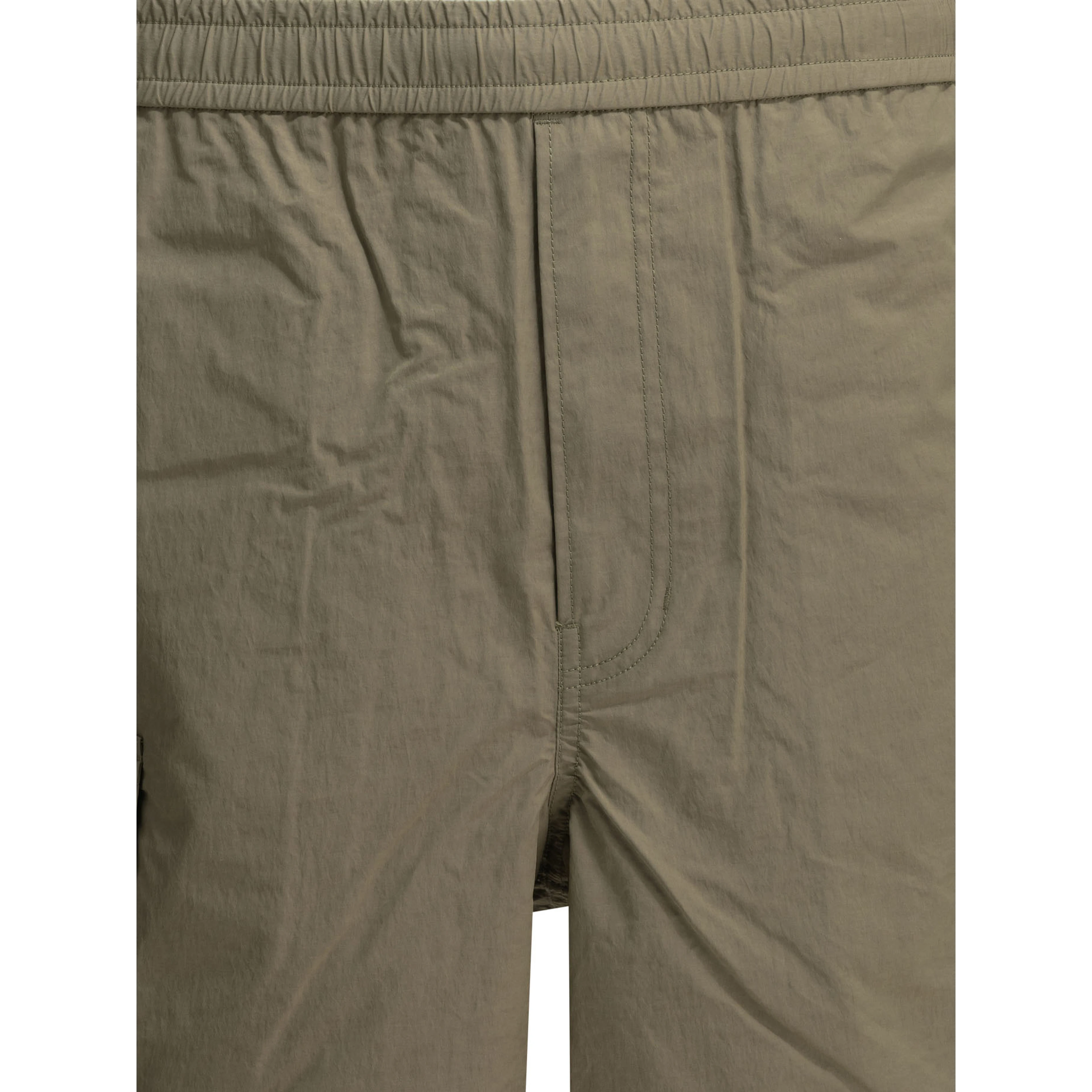 "Tech 6 Pockets" cargo shorts