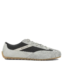 Sneakers & Slip-On