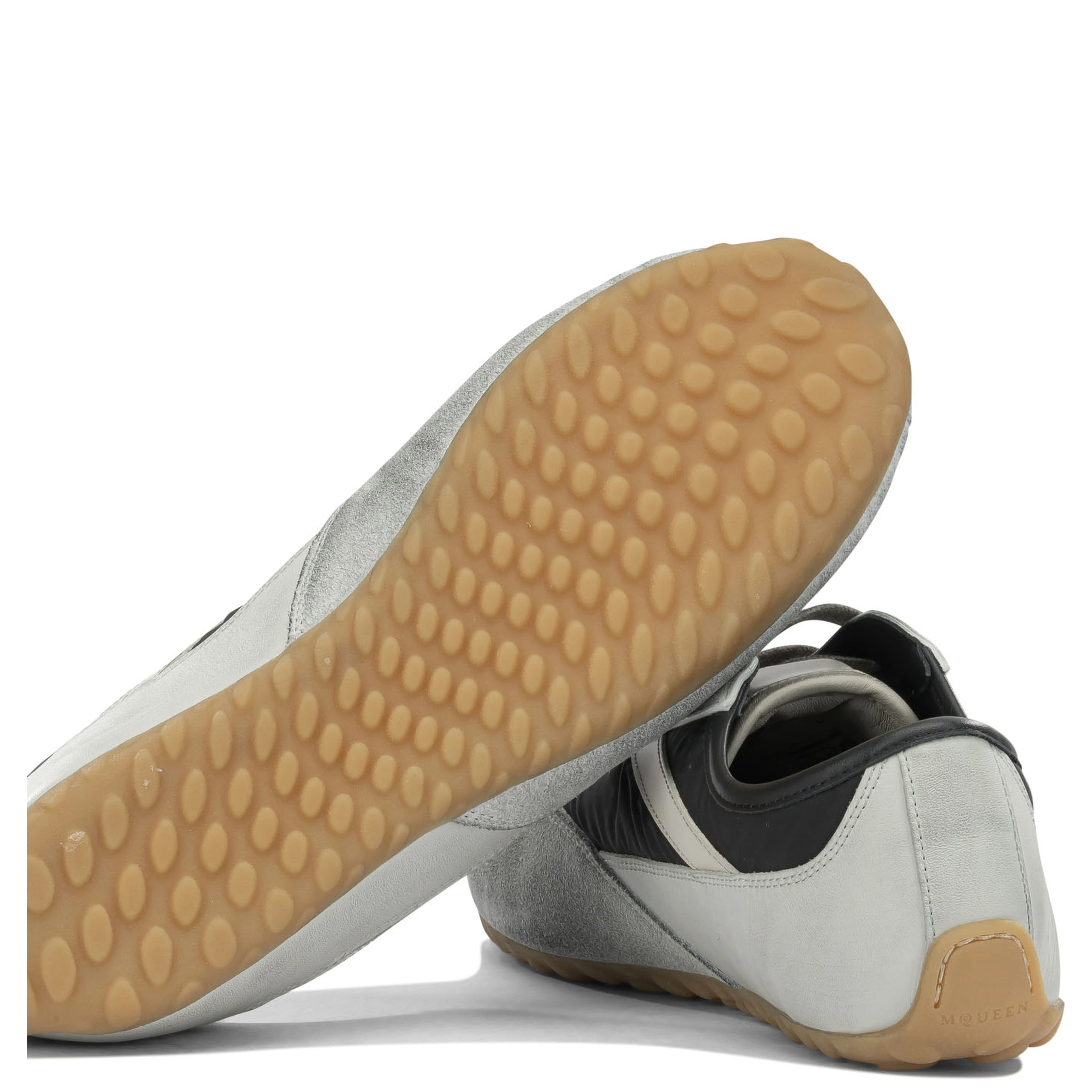 Sneakers & Slip-On