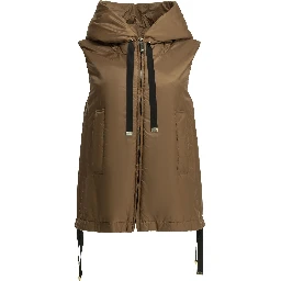 Water-repellent sleeveless jacket