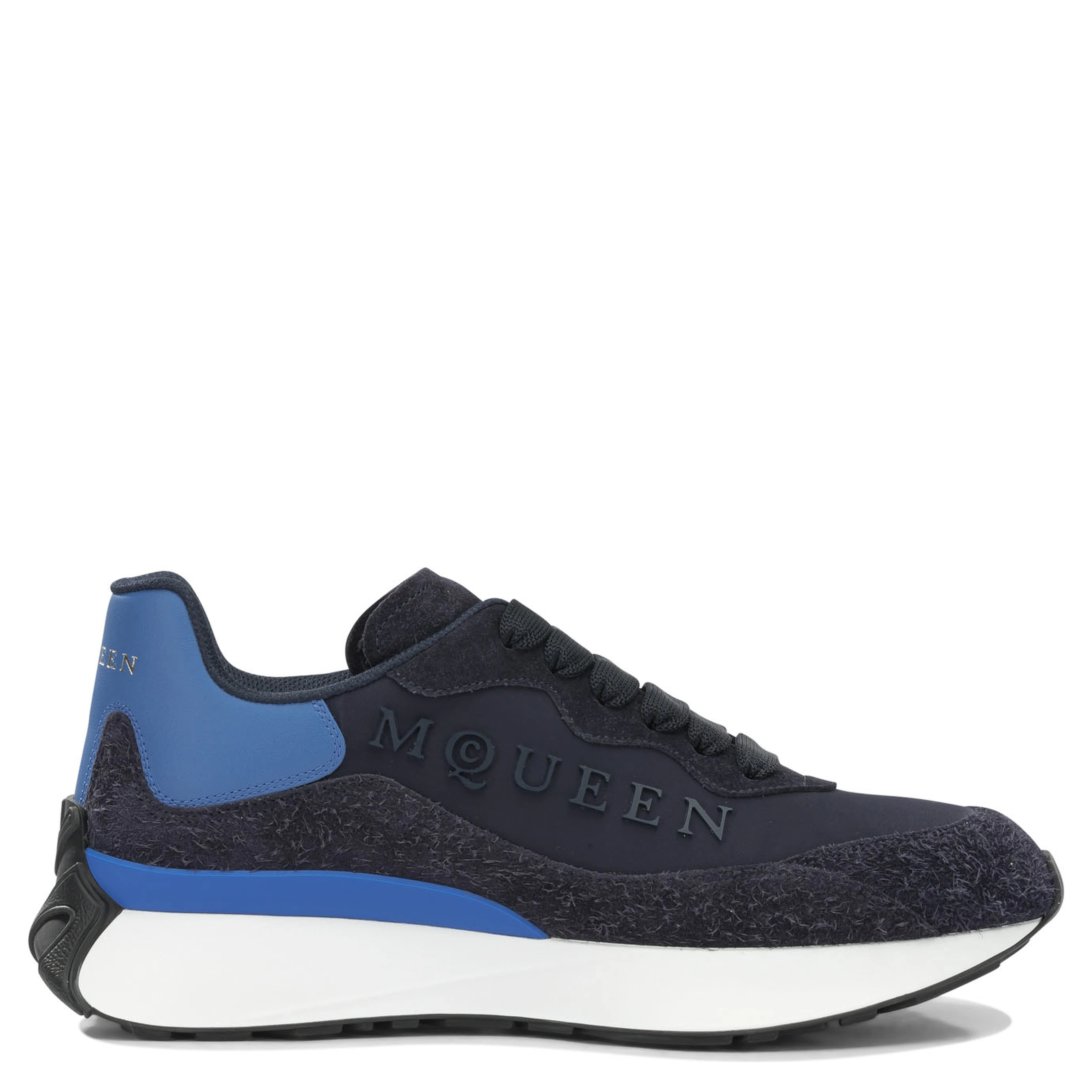 Sneakers & Slip-On