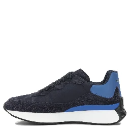 Sneakers & Slip-On