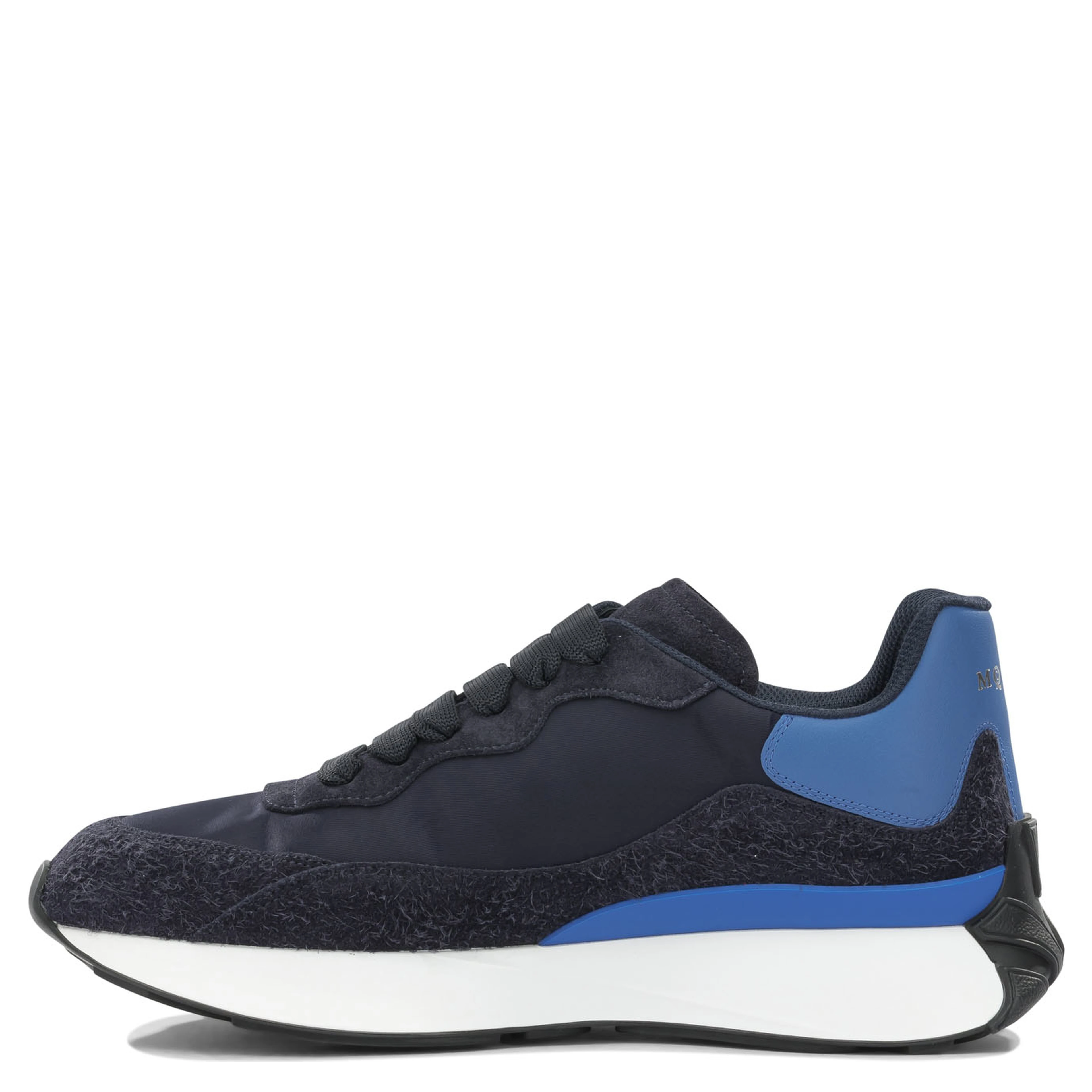 Sneakers & Slip-On