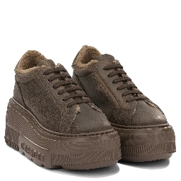 Sneakers & Slip-On