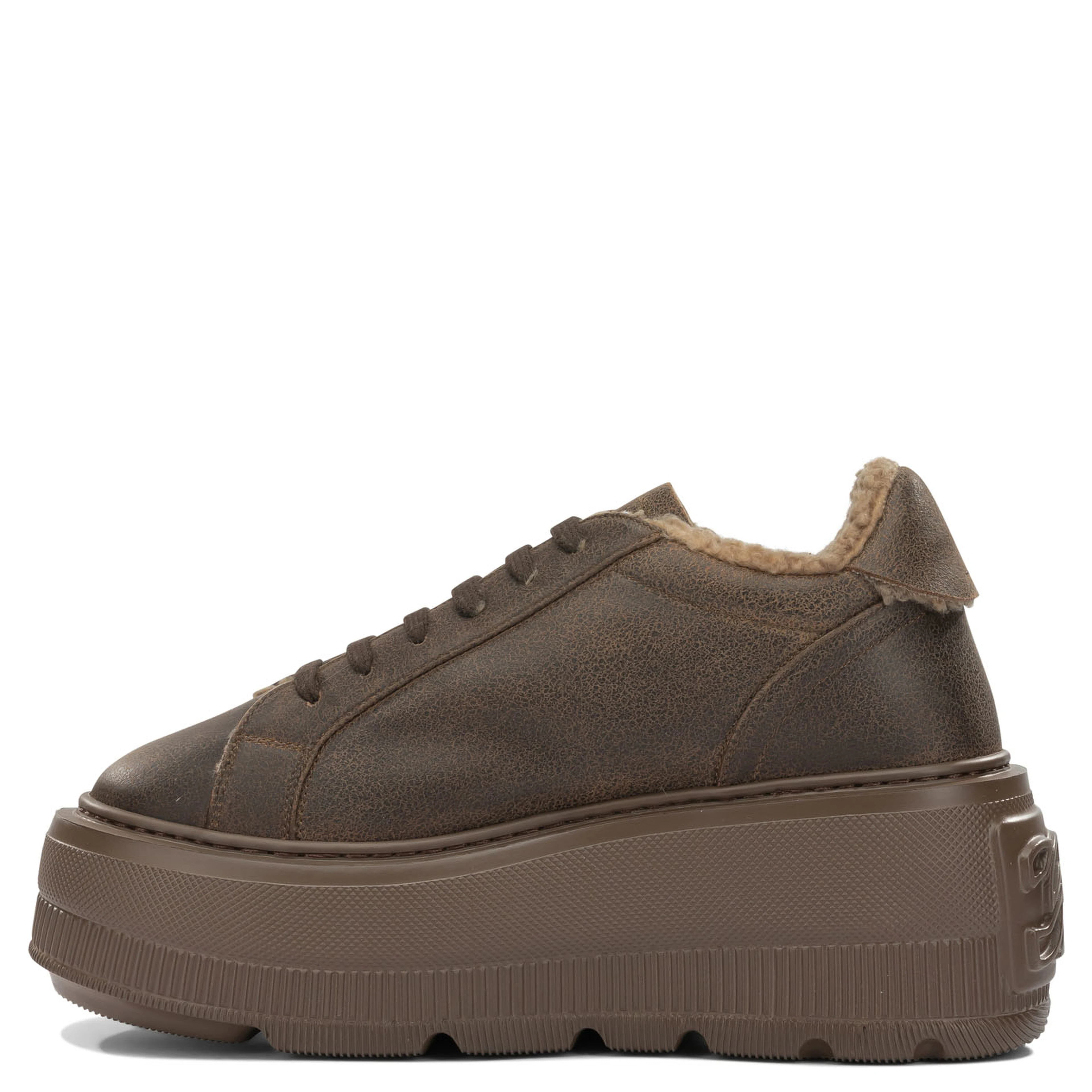 Sneakers & Slip-On