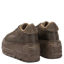 Sneakers & Slip-On