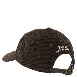 Baseball cap with logo