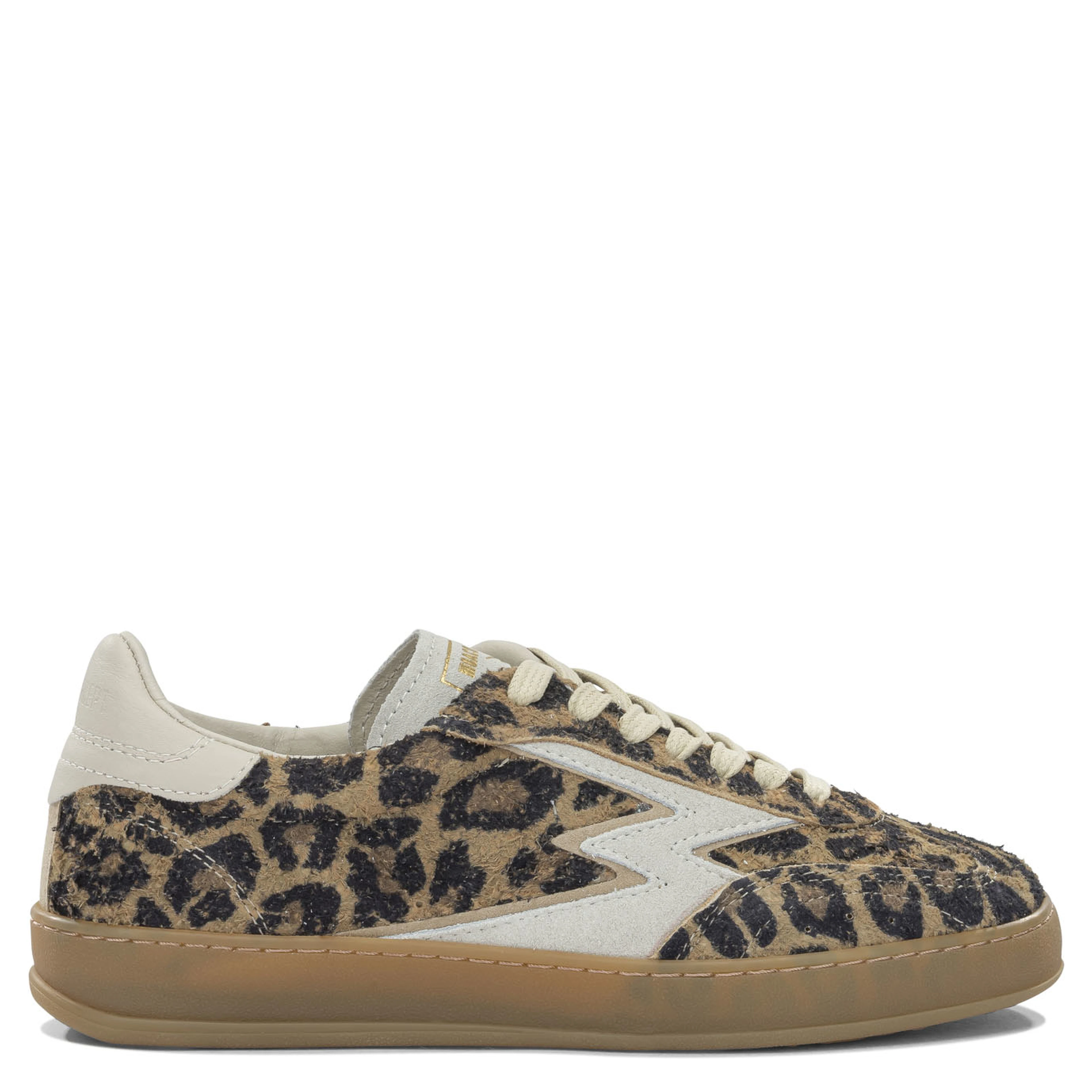 Sneakers & Slip-On