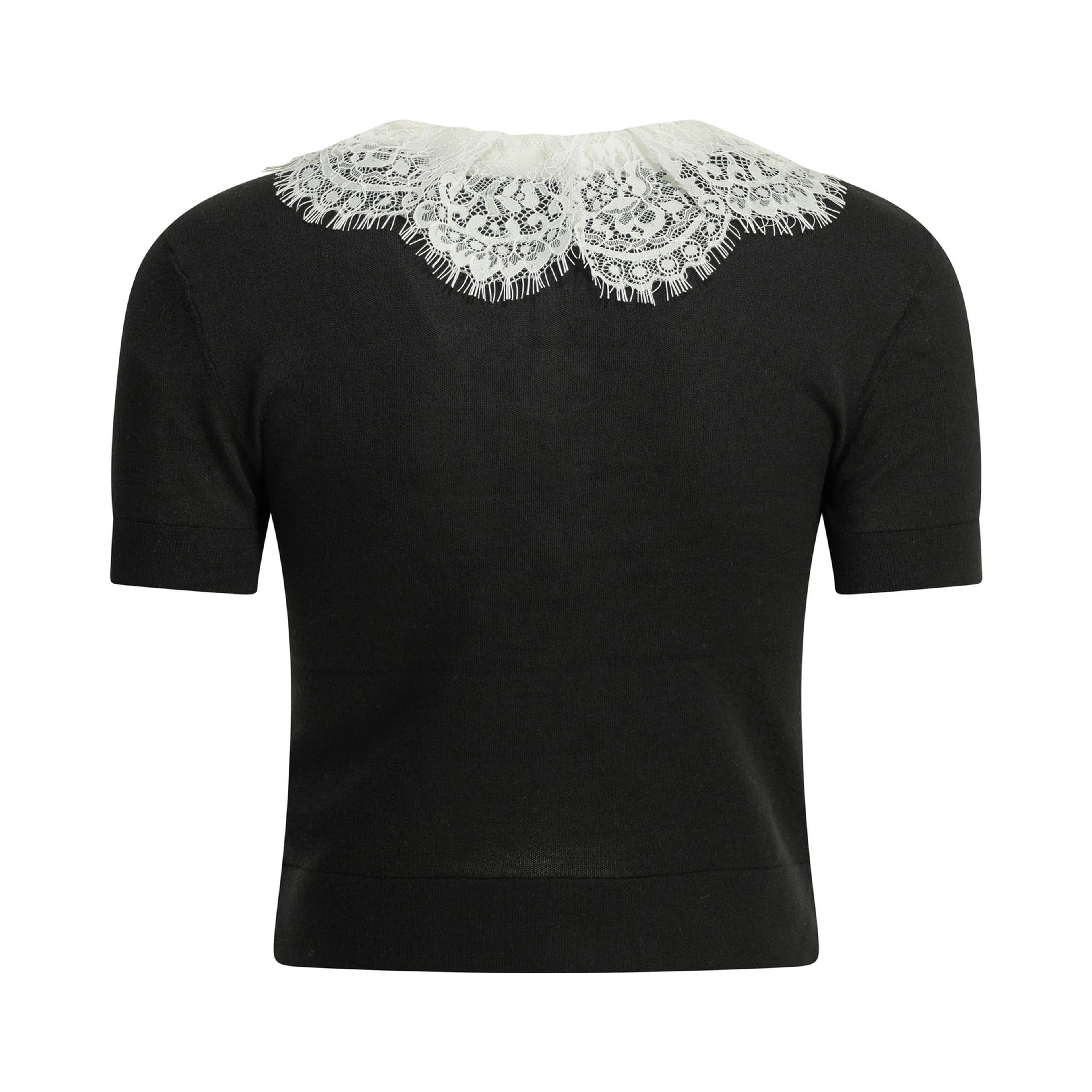 Sweater with lace collar