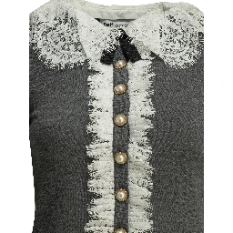 Sweater with lace collar