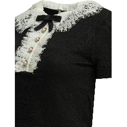 Sweater with lace collar