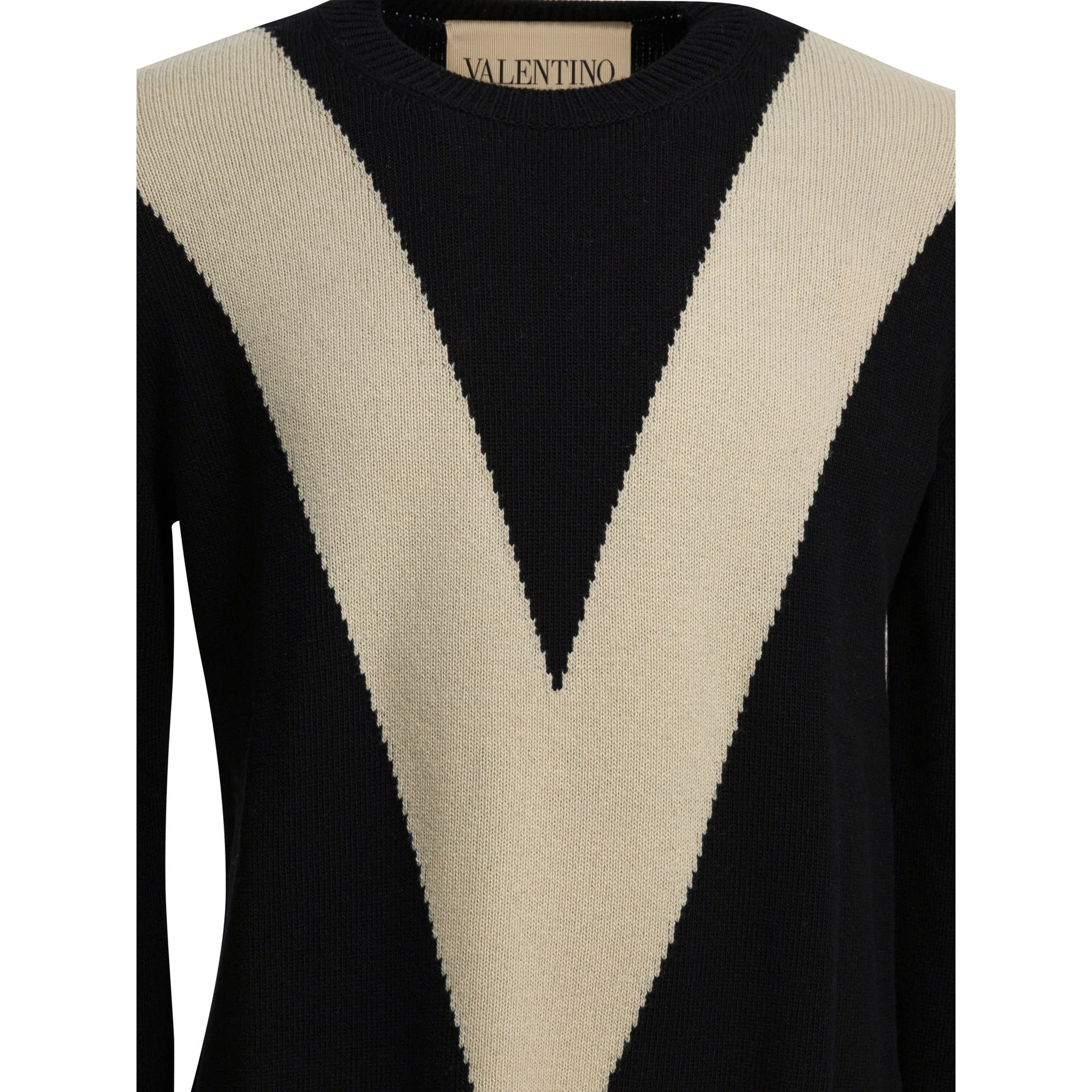 Wool sweater with inlaid V