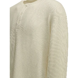 Henley T-shirt with a honeycomb pattern