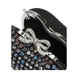 Heart clutch with crystals