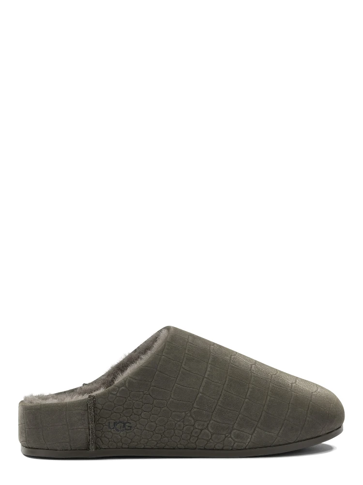 "Elea Embossed" slippers