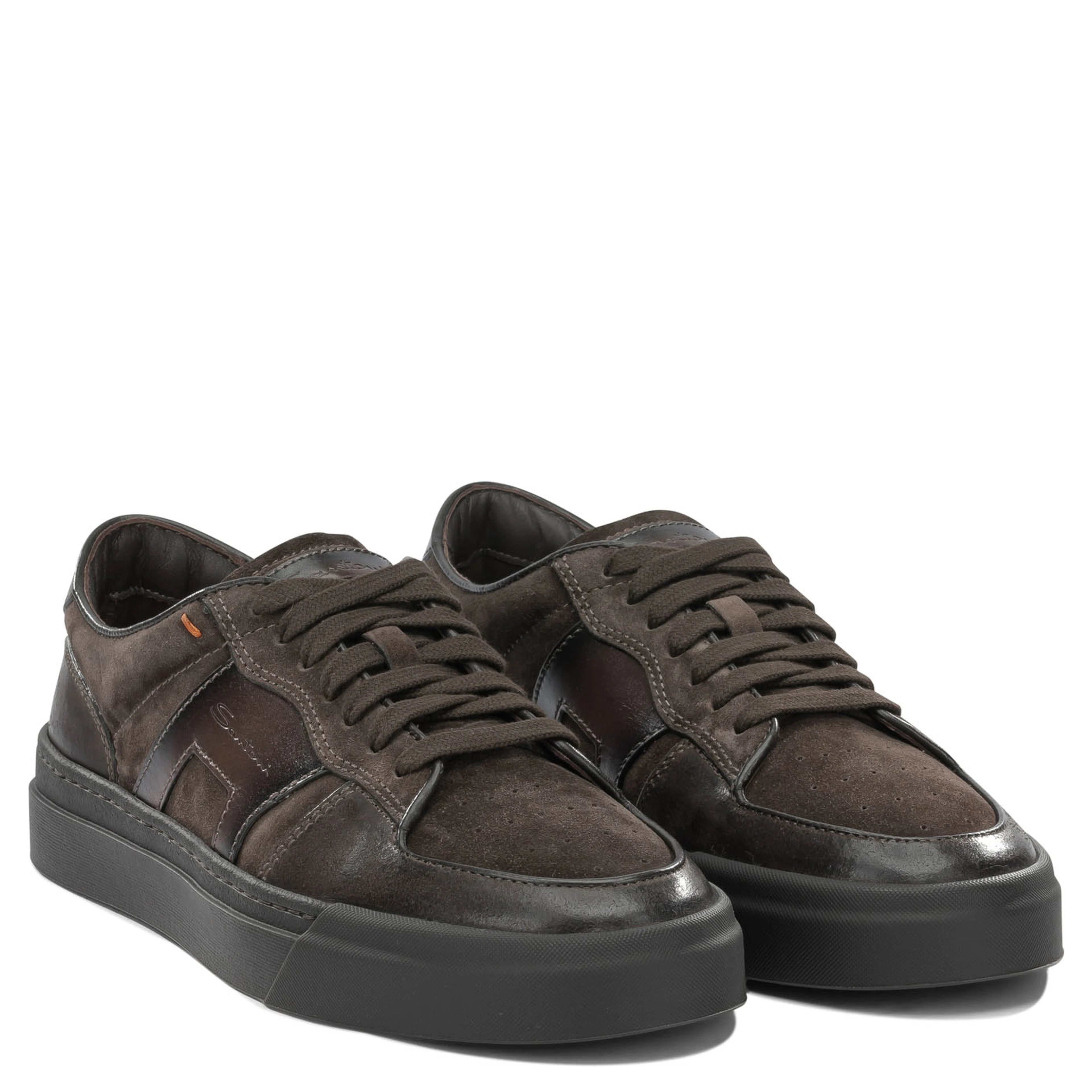 Low-top leather sneakers