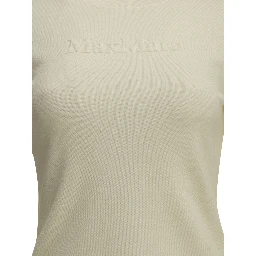 Round-neck T-shirt made of virgin wool