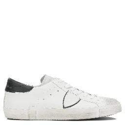 Sneakers & Slip-On