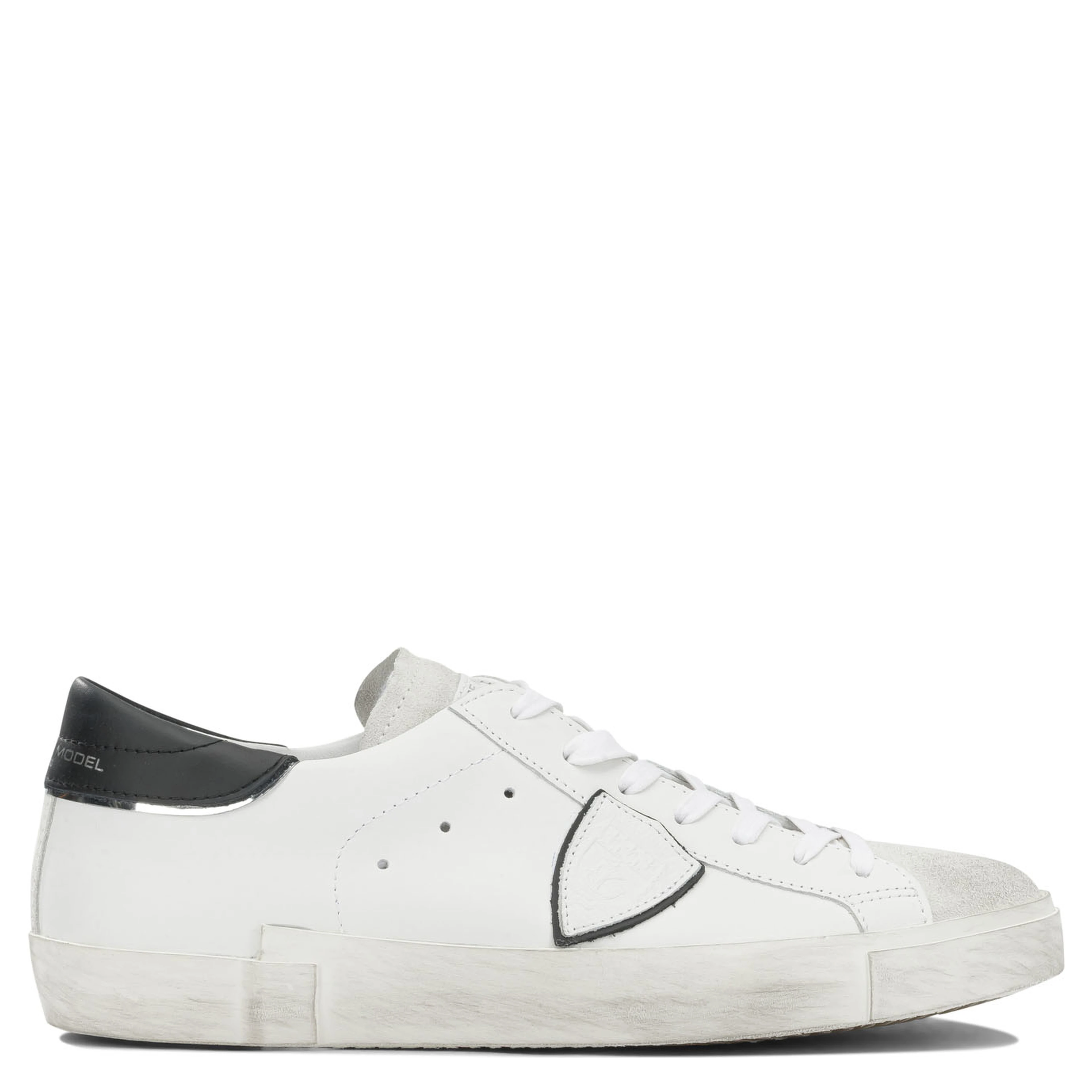 Sneakers & Slip-On