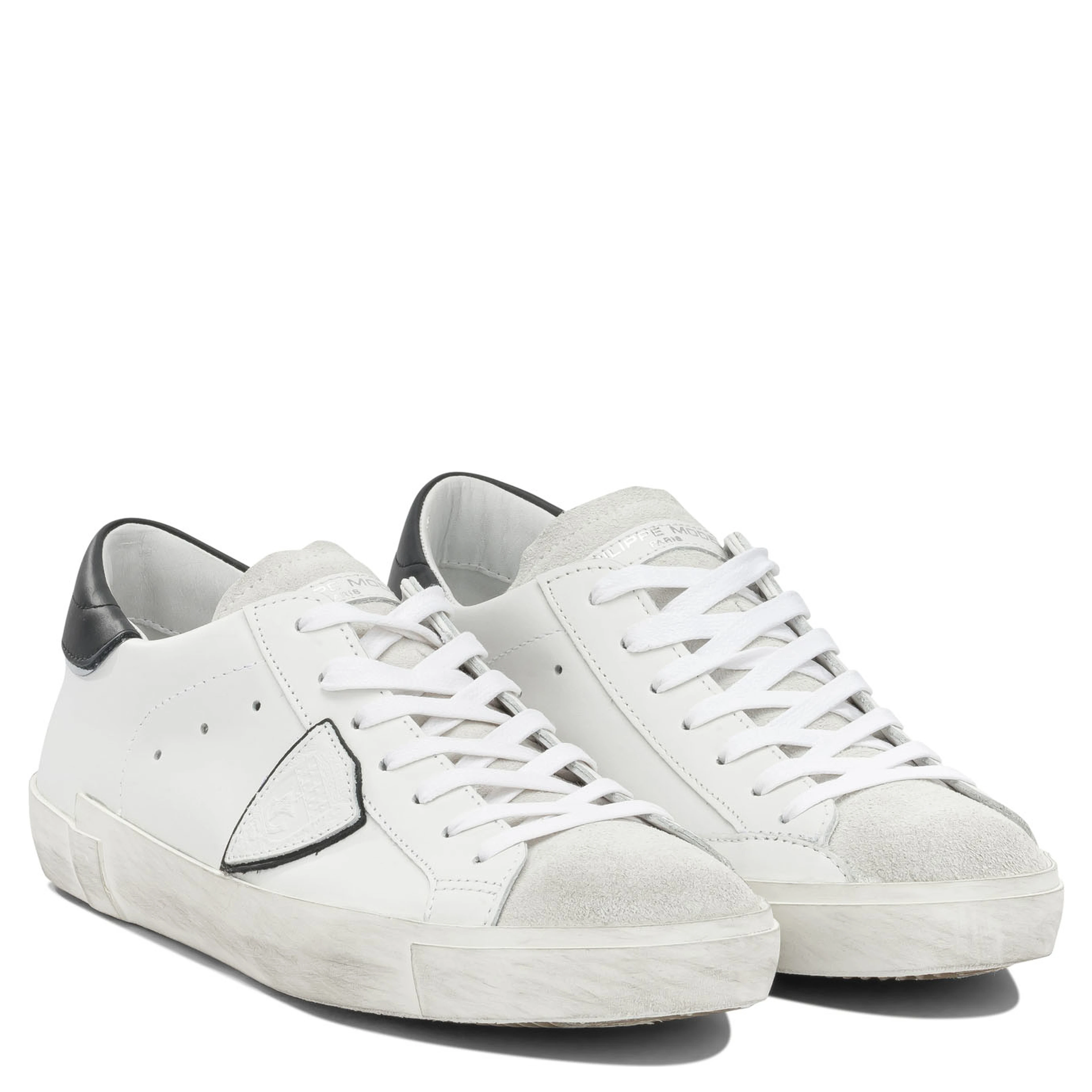 Sneakers & Slip-On