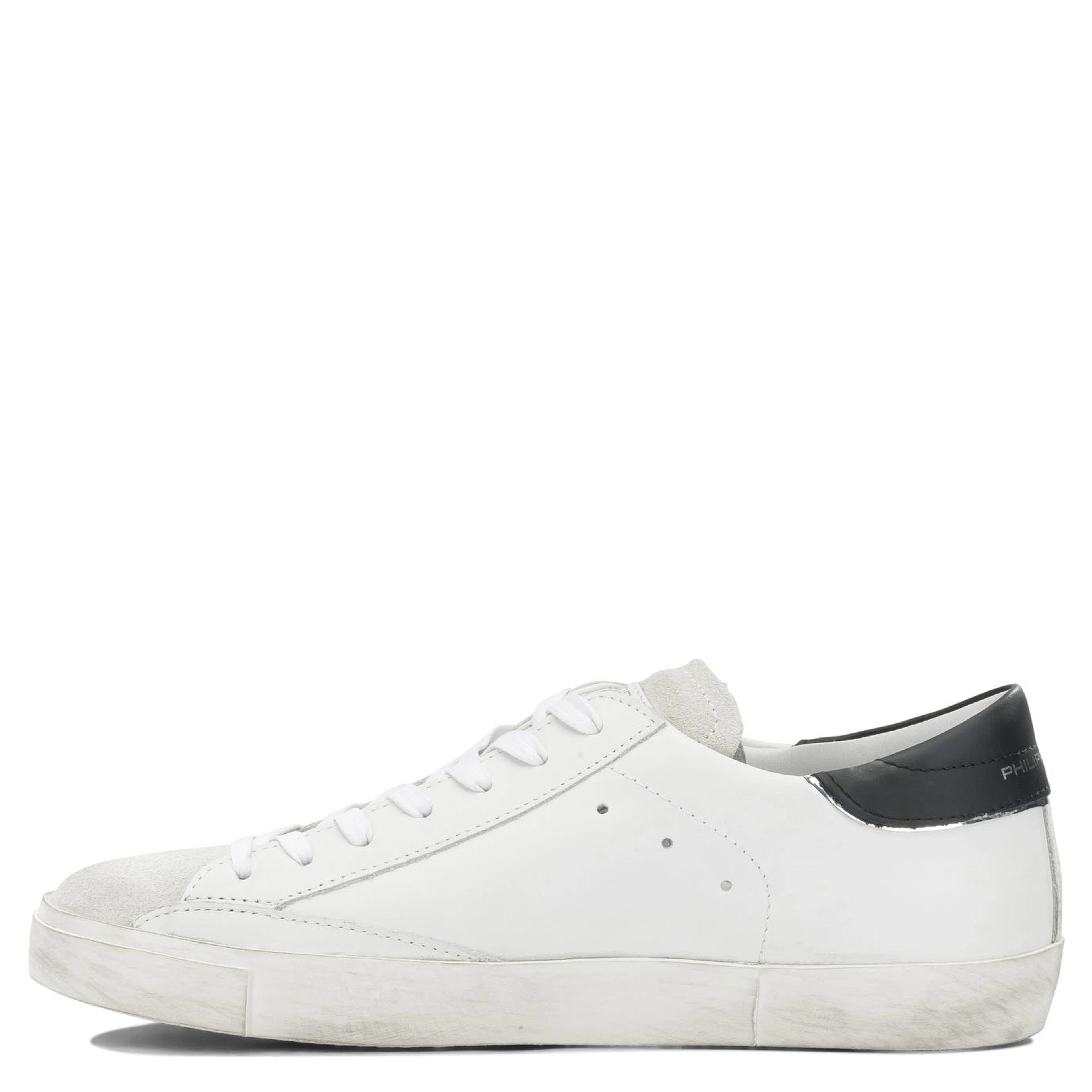 Sneakers & Slip-On