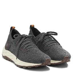 Sneakers & Slip-On