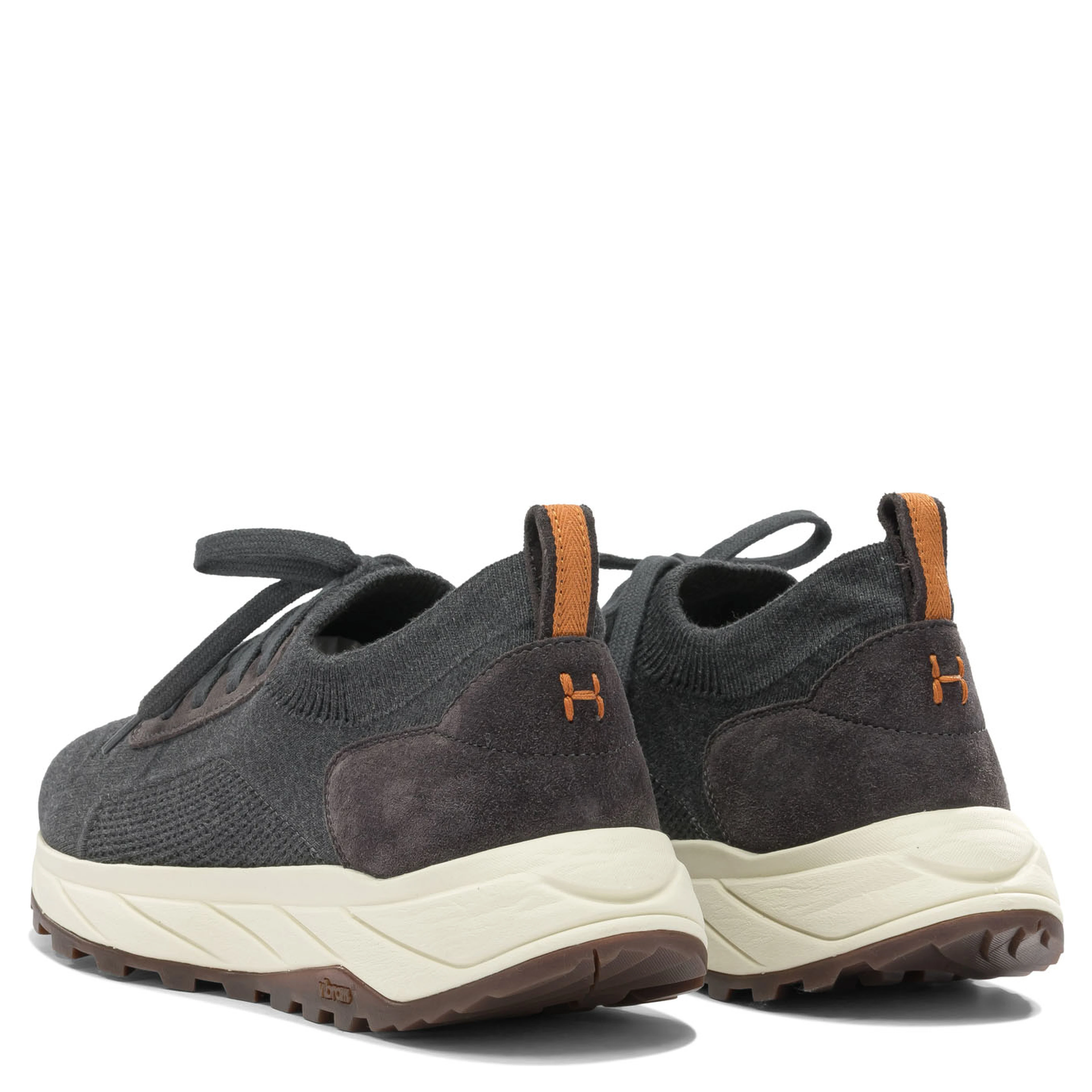 Sneakers & Slip-On