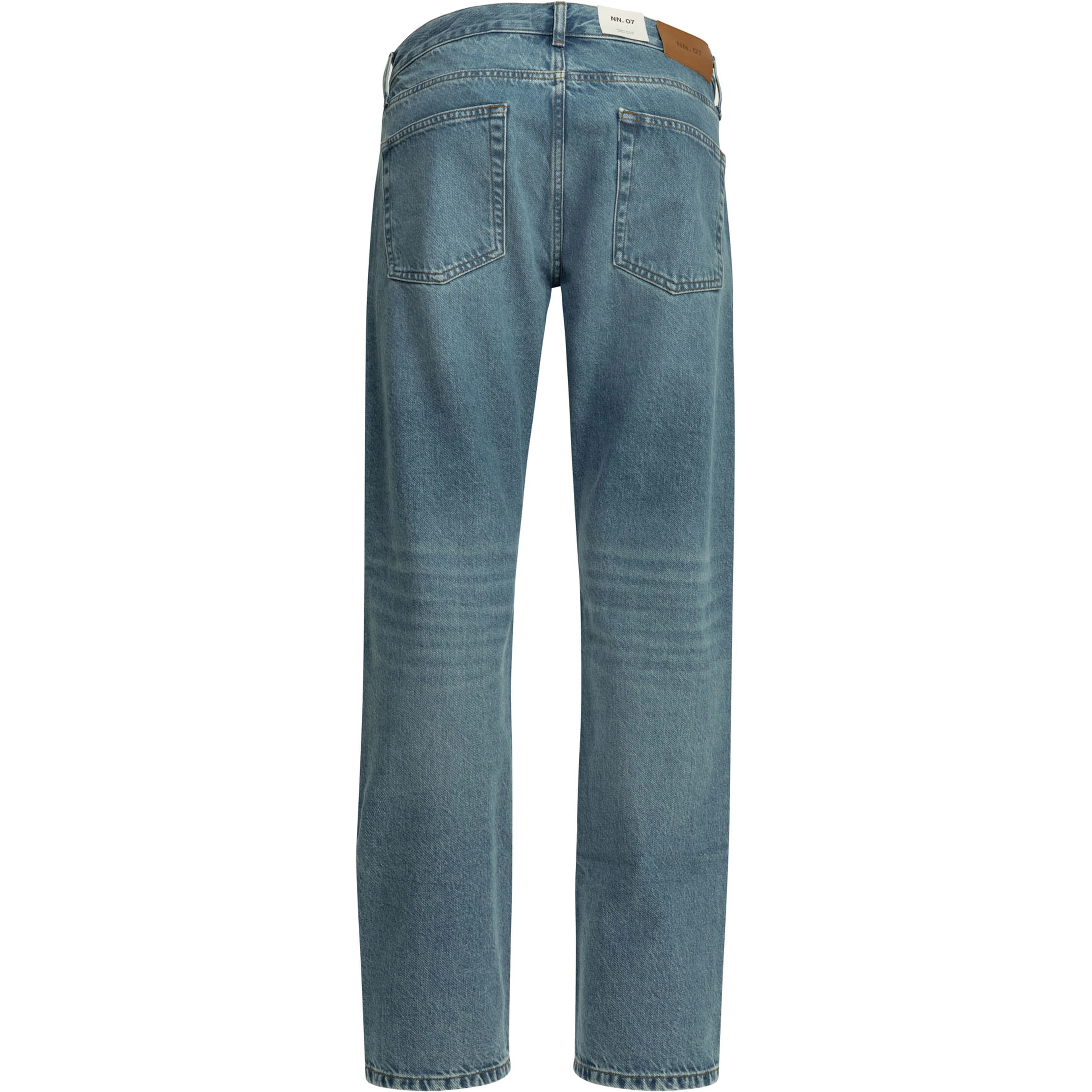 Straight-leg jeans