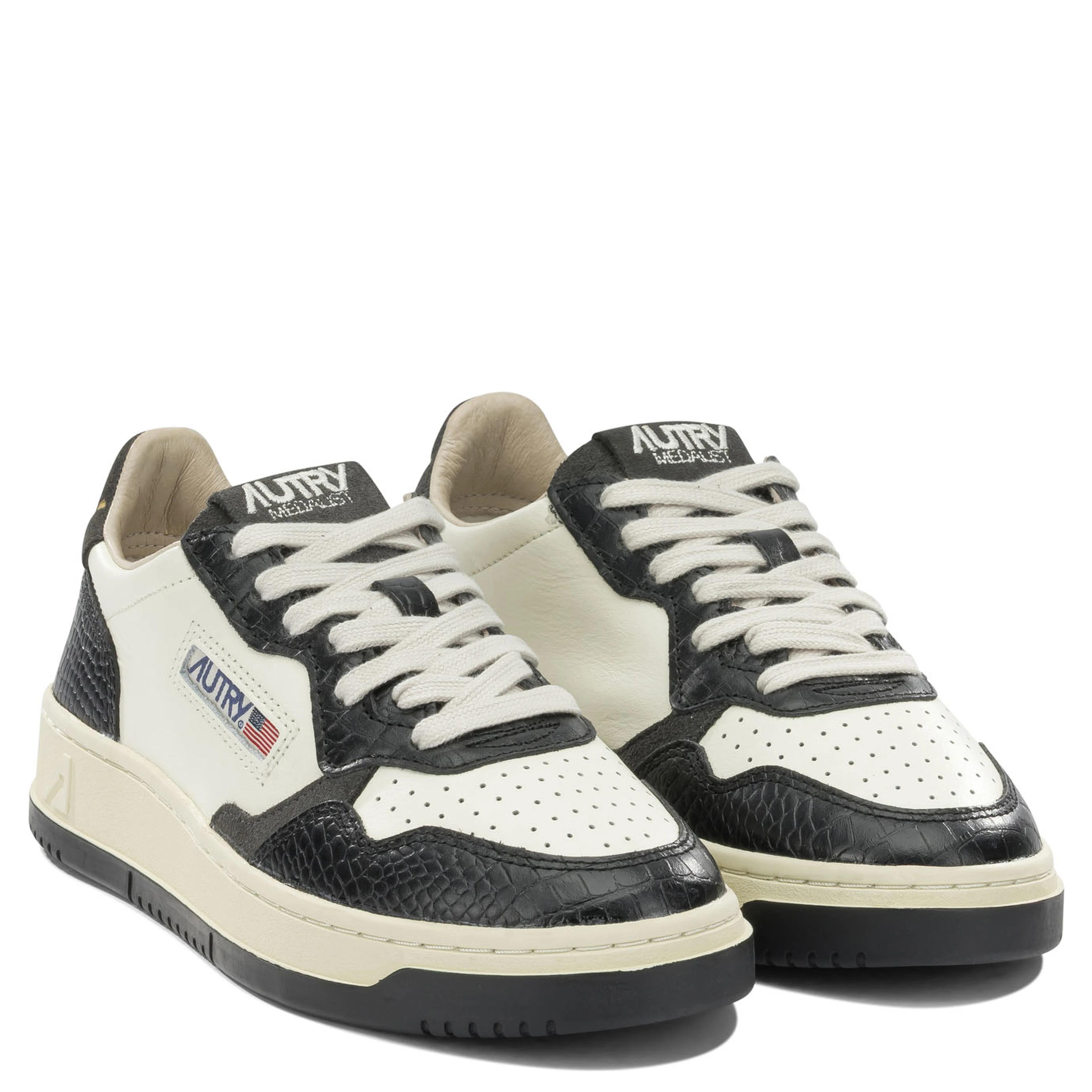 "Medalist Low" Low-Top Sneakers
