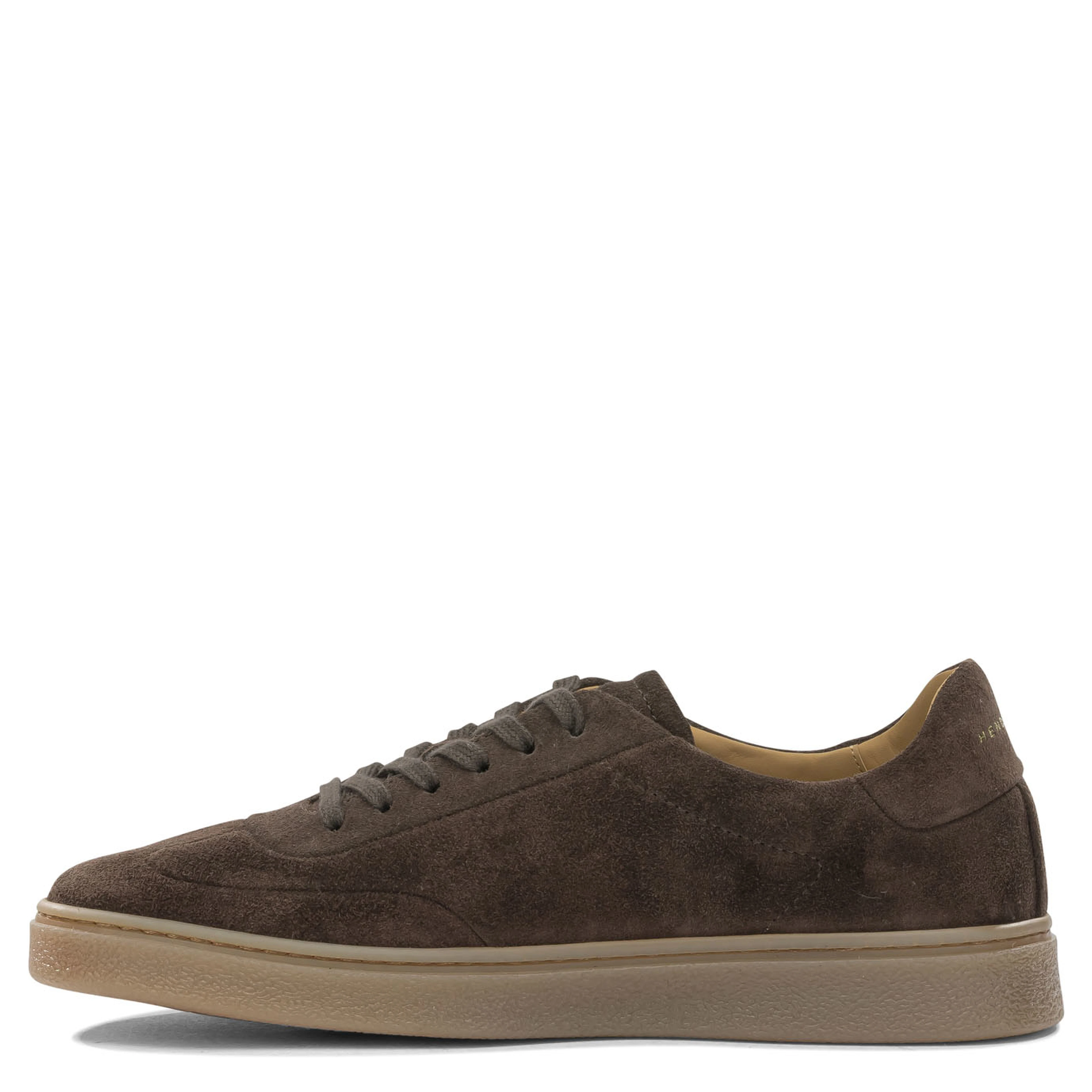 Sneakers & Slip-On