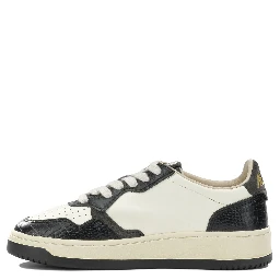 "Medalist Low" Low-Top Sneakers