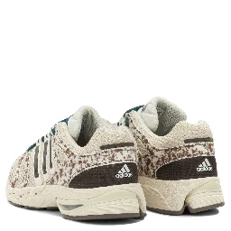 "Adistar Control 5" Low-Top Sneakers