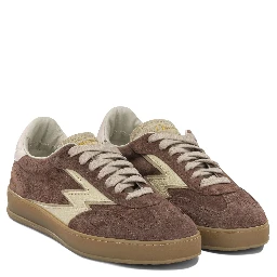 Sneakers & Slip-On