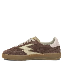 Sneakers & Slip-On
