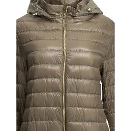 Long down jacket made of ultra-light nylon