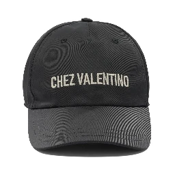 Baseball cap with logo