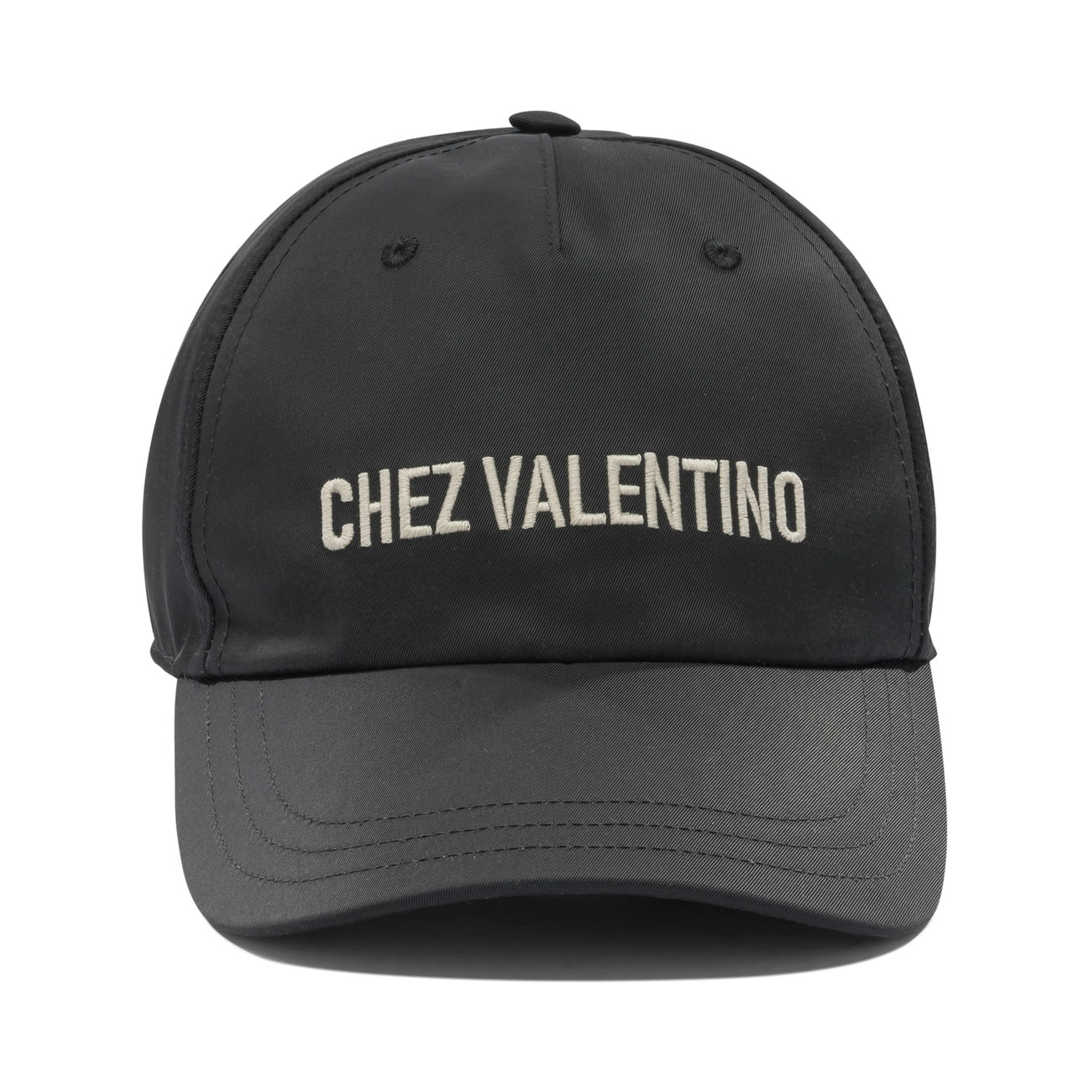 Baseball cap with logo