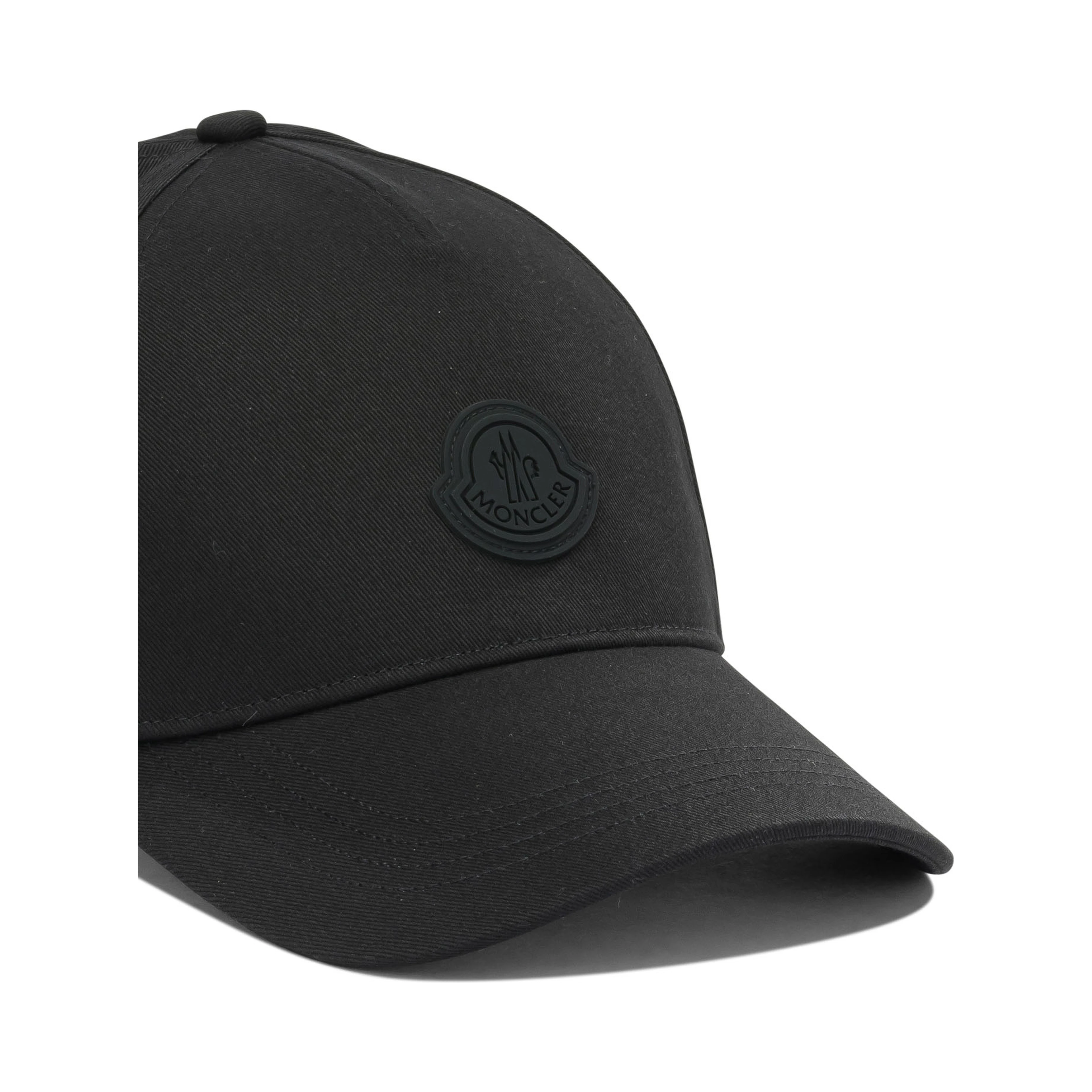 Baseball cap with logo