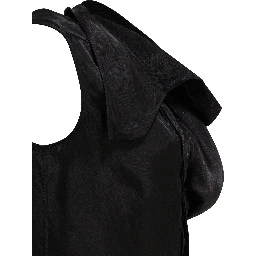 Sleeveless blouse