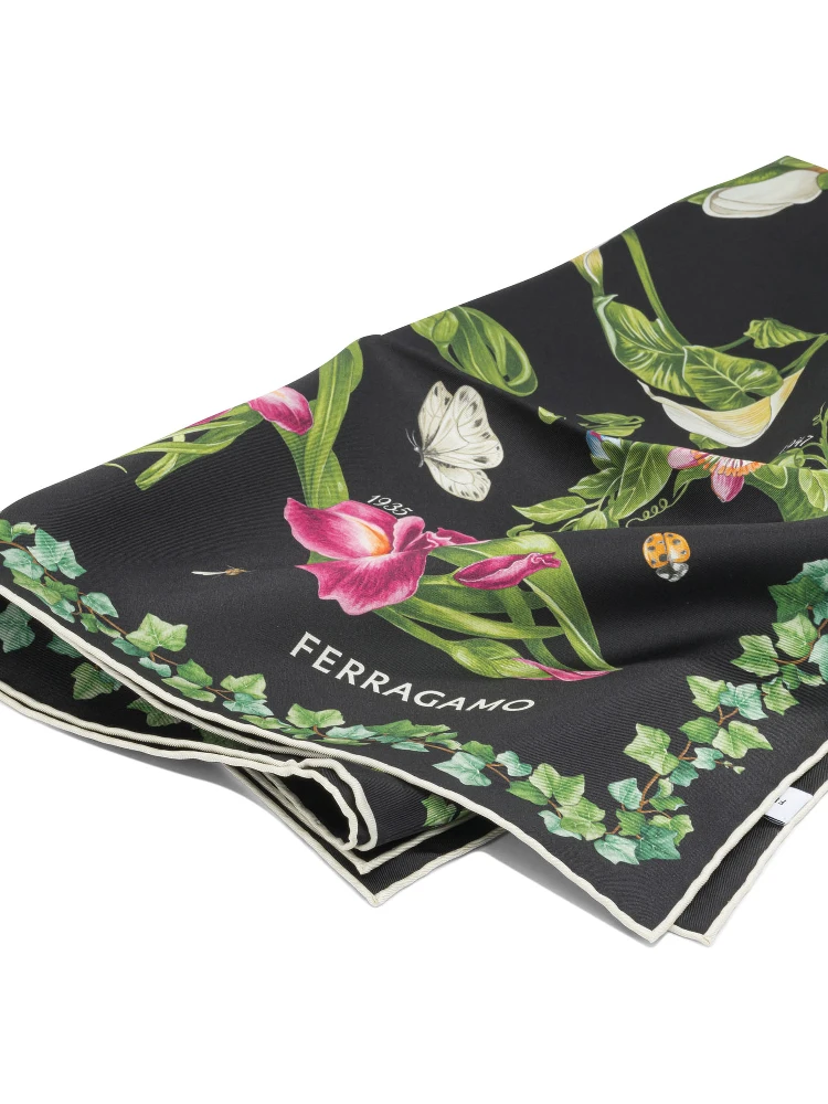 "Eden Shoes" scarf alternative