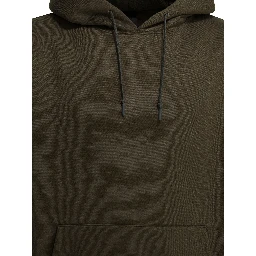 Hooded sweatshirt with pocket