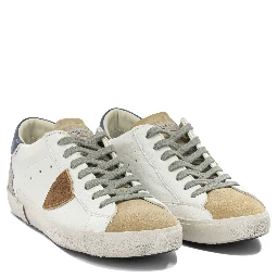 Sneakers & Slip-On