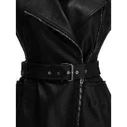 Sleeveless leather jacket