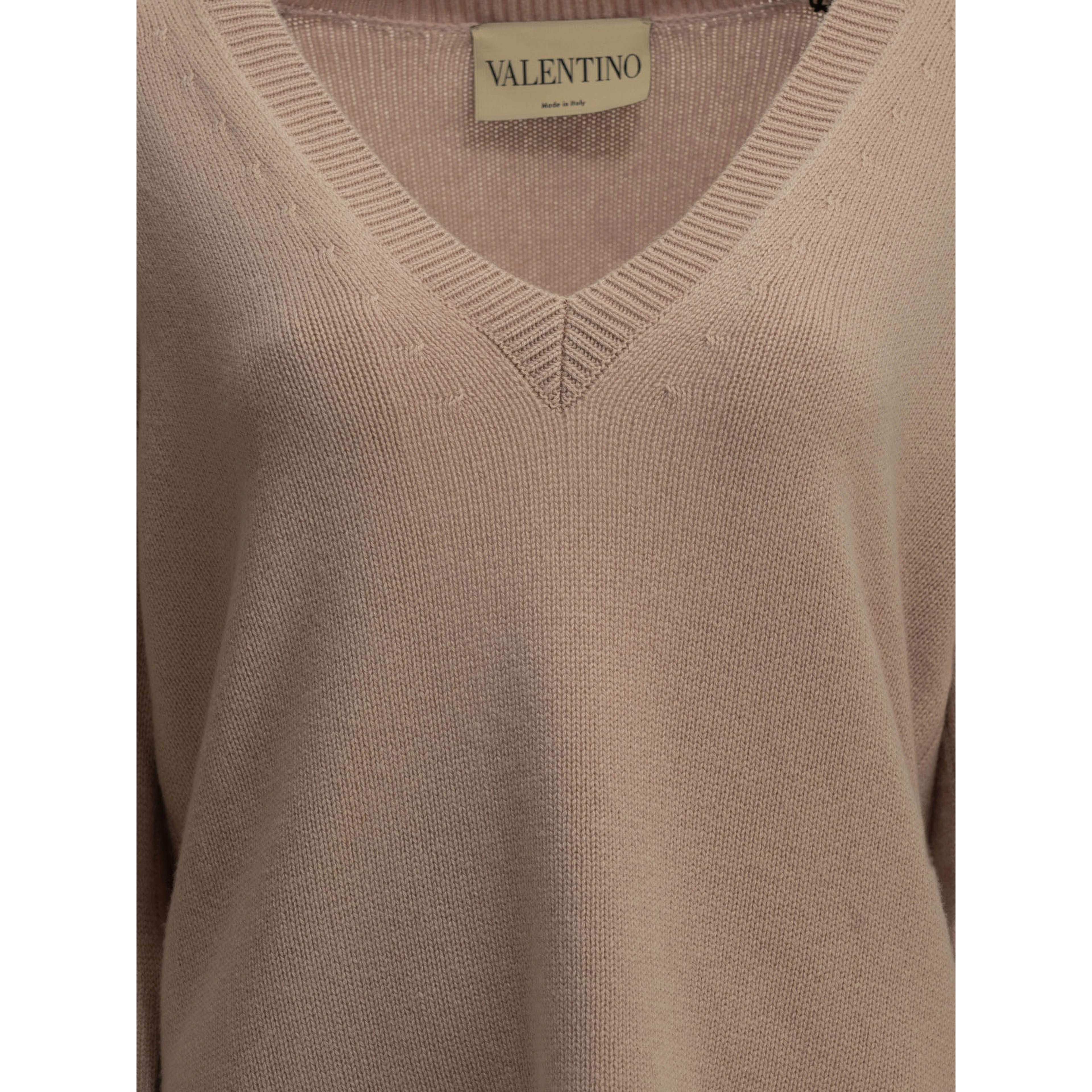 V-neck cashmere sweater