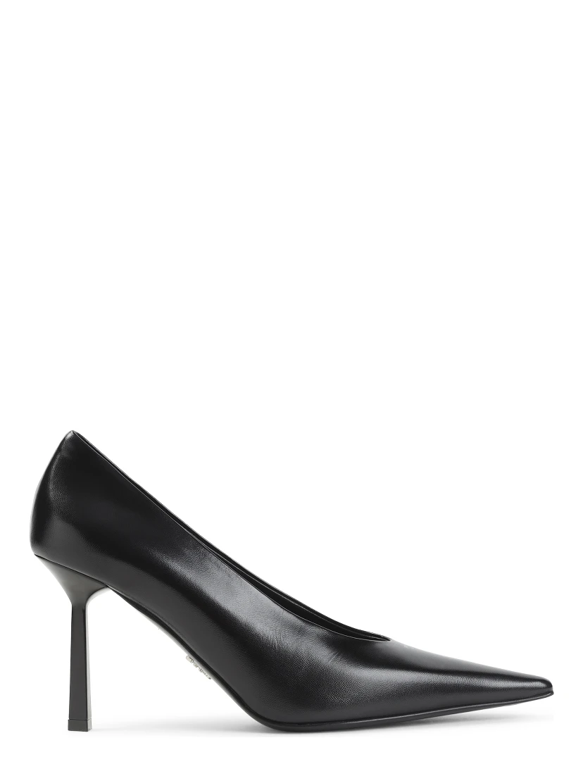PUMPS